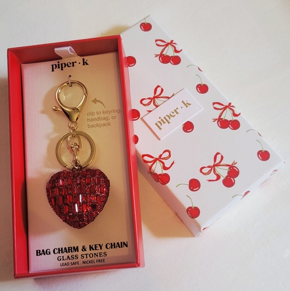 Viral TikTok Piper K Big Red Heart Glass Stone Bag Charm and Key Chain NWT NIB - Picture 8 of 8